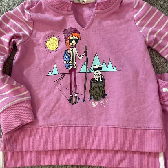 Roxy Set - Picture 2 of 5